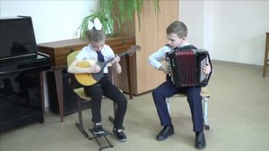 Перепелочка - белорусская народная песня.Сенина Полина(домра)-Дикусаренко Владислав(баян)в