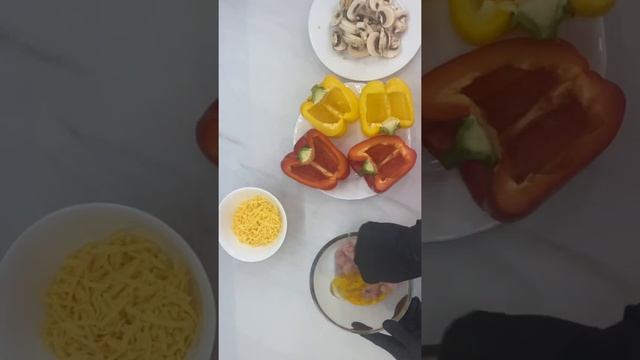 фаршированные перцы курицей и грибами смотреть онлайн