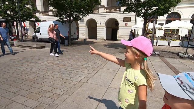 VLOG ?? Польша. Прогулка по Варшаве июнь 2022 WARSZAWA POLSKA смотреть онлайн