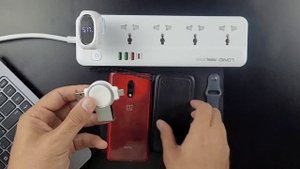 MAGNETIC USB DONGLE FOR APPLE WATCH AW8/ МАГНИТНОЕ ПОРТАТИВНОЕ ЗАРЯДНОЕ УСТРОЙСТВО ДЛЯ APPLE WATCH