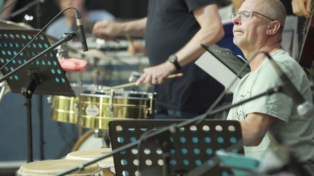 The Bee (D.B.) - GerritJan Binkhorst - The Sessions 2021 смотреть онлайн