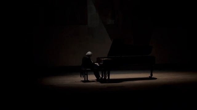 Chopin: Mazurka f-moll. Op.63 N.2- Grigory Sokolov смотреть онлайн