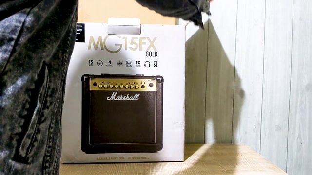 Unboxing Marshall MG15FX Guitar Combo Amplifier - 8 Inch, 15 Watts смотреть онлайн