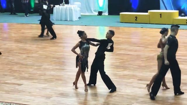 Шведов - Карпач Взрослые Samba смотреть онлайн