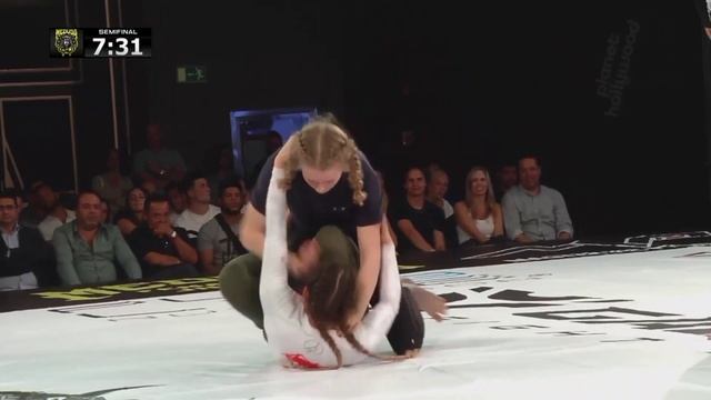 2F Aislinn O’Connell vs Jennifer Rivera  - Medusa 2