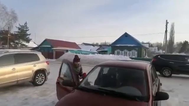 г.Ишимбай, ул.Чкалова, д.10 (видео снаружи) смотреть онлайн