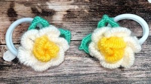 Резинки для волос с цветком из шерстяной пряжи  ЦВЕТЫ НА РЕЗИНКЕ БЕЗ КРЮЧКА