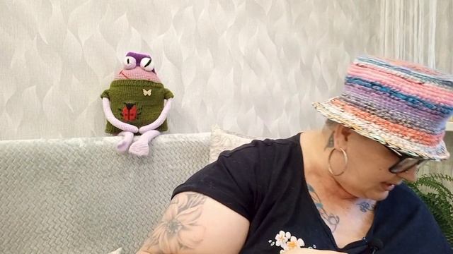 Вязание 24часа. (5 заключительная часть)Шляпа федораиз остатков пряжи.