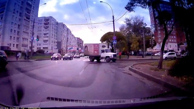 Прекрасный водитель грузовика в Вологде
