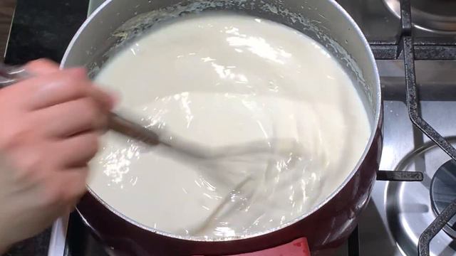 SPAGHETTI BAKE REICPE / EASY PASTA CASSEROLE WITH HOMEMADE BÉCHAMEL SAUCE смотреть онлайн