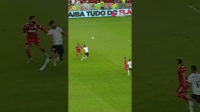 Goleiro Santos, do Flamengo, é VICIADO em NÃO DAR REBOTE! 😂😂 O cara passa segurança, Nação?