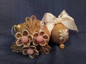 Супер идея из джута! Ёлочные игрушки. Новогодние поделки из джута.