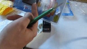 Аккумуляторы NP FW50 для камеры SONY и разрядное устройство из Китая.