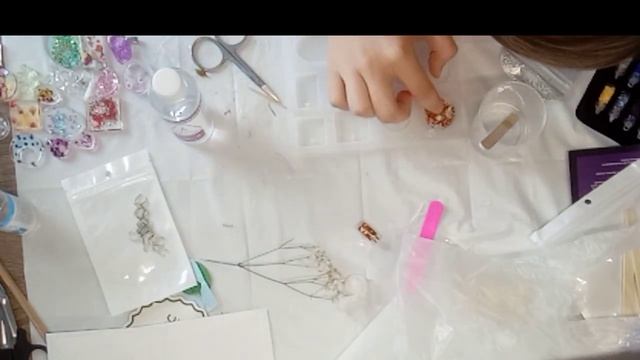 ? я делаю украшения из эпоксидной смолы?(видео было снято 6 июня ) смотреть онлайн