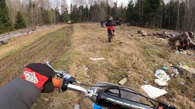 ТОНЕМ В ГРЯЗИ НА ПИТБАЙКАХ |ЖЁСТКИЙ ПРОХВАТ| смотреть онлайн