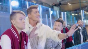 Алексей Воробьев и Френды - "Я тебя люблю" Новый год. Дети и все-все-все на СТС