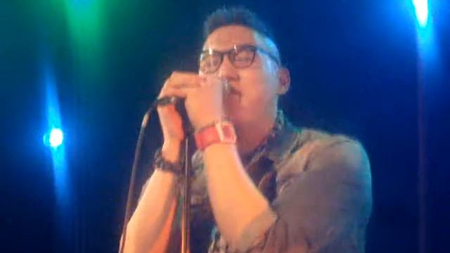 Monsieur Nov - Viens @ Divan du monde смотреть онлайн