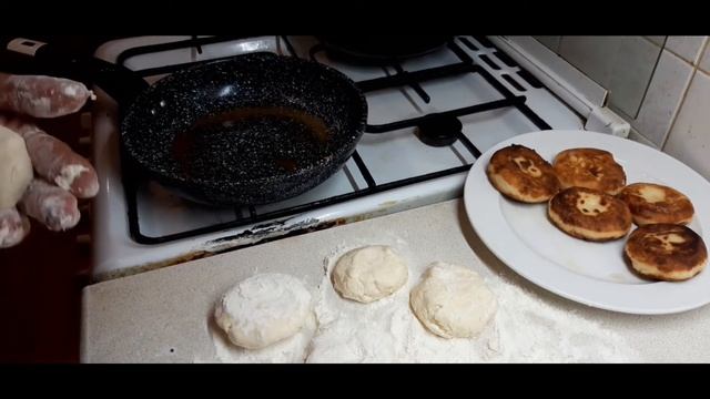 СЫРНИКИ БЕЗ МУКИ !!!    Сырники , которые  сразу  исчезнут за пару минут !!!