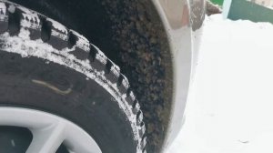 Снег на порогах. Можно ли от него избавиться при помощи силиконовой смазки.