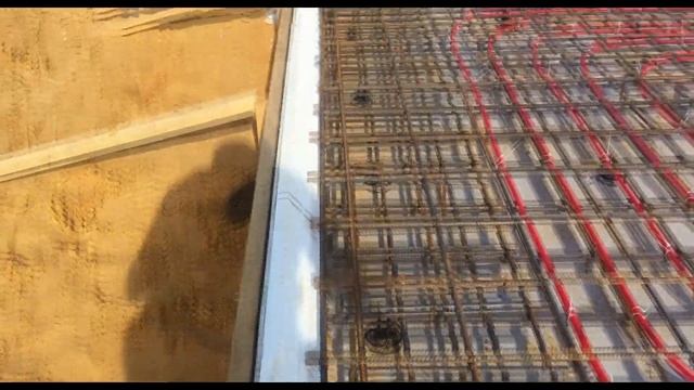 Фундамент УШП Выполняем армирование 2-го слоя арматуры смотреть онлайн
