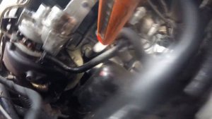 How to remove the turbine VW Crafter 2 5 / Как снять турбину VW Crafter 2.5