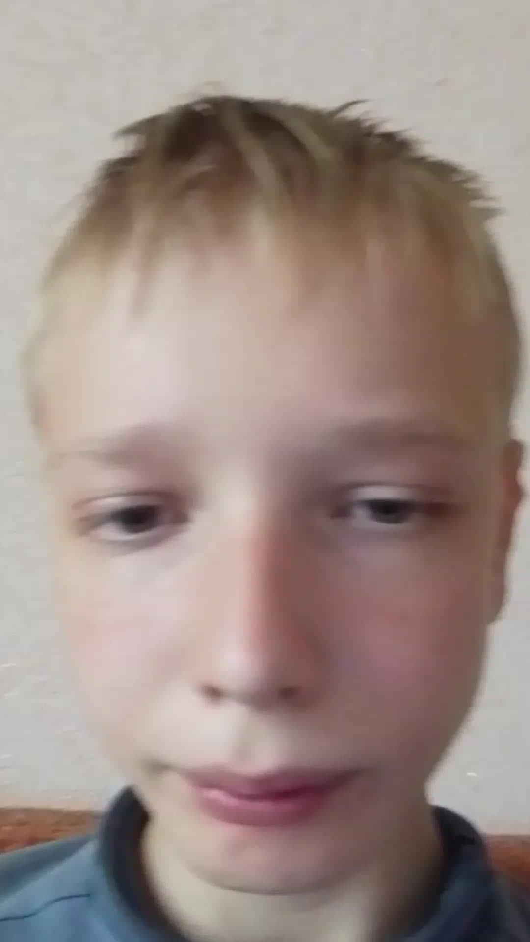 слушаем песни и пою.