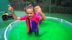 Las Ratitas LLENAN la PISCINA de SLIME