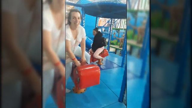 Планета игрик Екатеринбург/Взрослые отрывались не хуже чем дети!!! смотреть онлайн