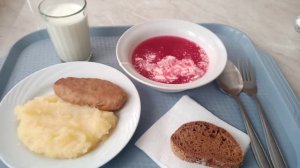 Обед в столовой