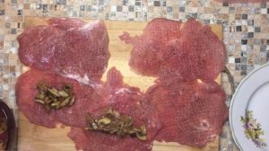 Свиные рулетики с грибами.