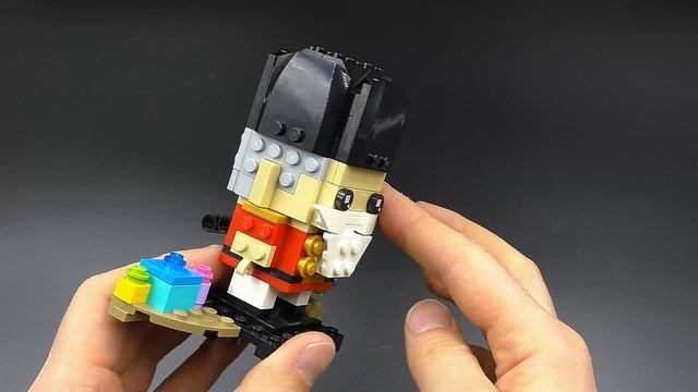 LEGO BrickHeadz 40425 Щелкунчик С Новым Годом! смотреть онлайн
