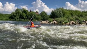 Прохождение Лавского порога на Реке Быстрая Сосна. На байдарке "хатанга спорт".