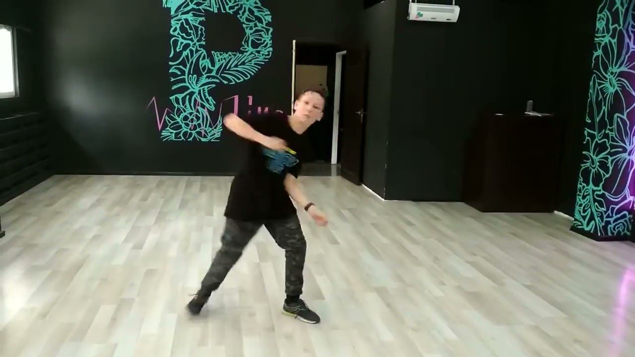 видео1 HIP-HOP Дима 9 мая 2019 г смотреть онлайн