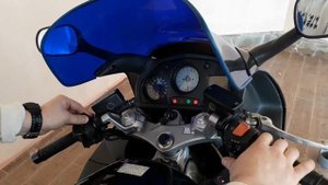 Запуск HONDA VFR800 после зимы;Как завести мотоцикл после зимовки