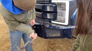 ЖЕНА УРОДУЕТ МОЙ ТРАК за 100,000$ | Whistlin Diesel на русском
