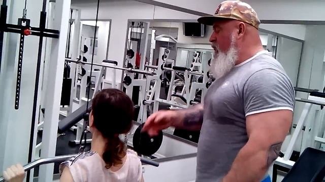Тренер Олег Хапаев. Изучаем тренажеры