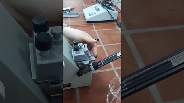 Порядок работы на рефрактометре ИФР 454-Б2М