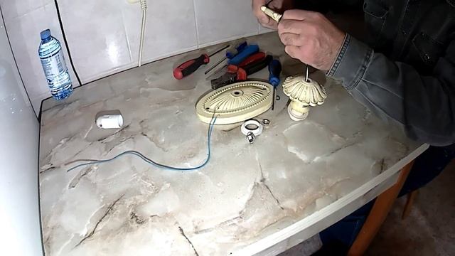 Как разобрать и собрать бра на стену с заменой патрона? Устраняем брак! Guru from the USSR