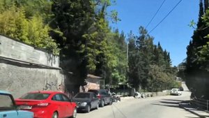 Ялта. Улица Дражинского, от начала до конца. Май 2022. Крым. Crimea. Yalta.