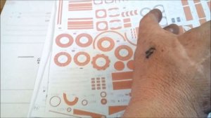 Как пропитать развёртки бумажных моделей в Цапон лаке