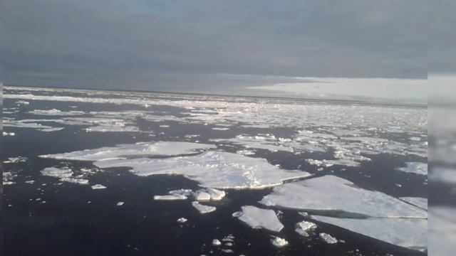 Северный остров. Фото коллаж Арктического пейзажа. смотреть онлайн