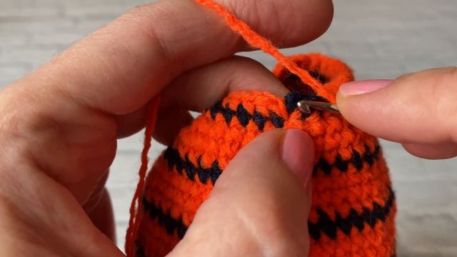ВЯЗАНЫЙ ТИГРЕНОК КРЮЧКОМ МАСТЕР КЛАСС / ТИГР КРЮЧКОМ СИМВОЛ 2022. Часть 3. Тело, сборка игрушки