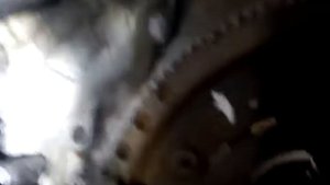 где датчик давления масла ауди 2.4