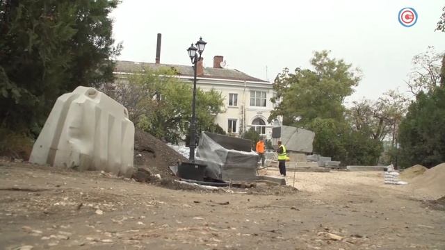 Капремонт сквера у памятного знака линкору «Севастополь» по оценкам специалистов выполнен на 85% смотреть онлайн