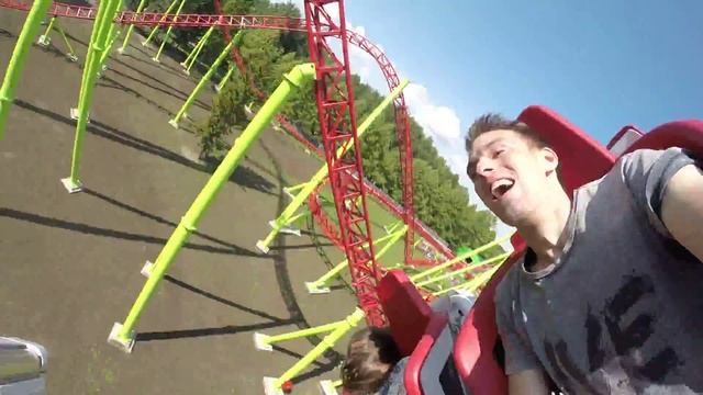 Парк аттракционов Диво Остров, Горка "Великолукский мясокомбинат" смотреть онлайн