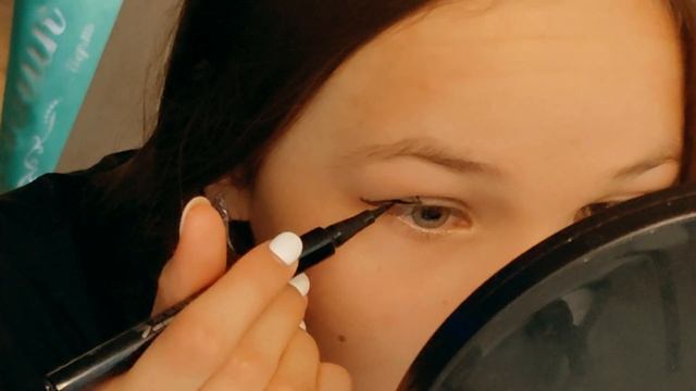 ПЕРЕВОДИТЬ СТРЕЛКИ УМЕЮ, теперь УЧУСЬ РИСОВАТЬ смотреть онлайн