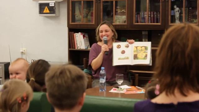 Кусочек фестиваля "Книжка под подушкой" в Тольятти смотреть онлайн