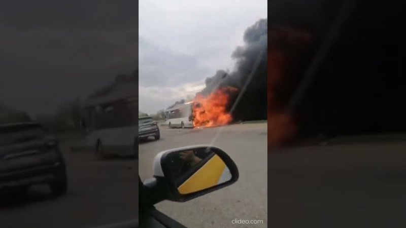 В Воскресенске загорелся рейсовый автобус.