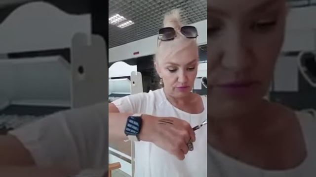 Черный карандаш Lambre три варианта. Обзор, свотчи, затест, сравнение. смотреть онлайн