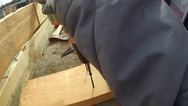 Строительство дома своими руками. Опалубка для армопояса под плиты перекрытия